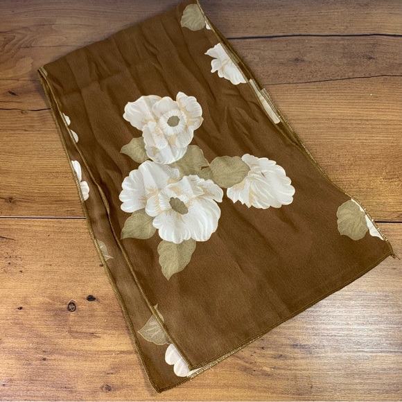 Brown Floral Rectangular Scarf White Green - Picture 4 of 7